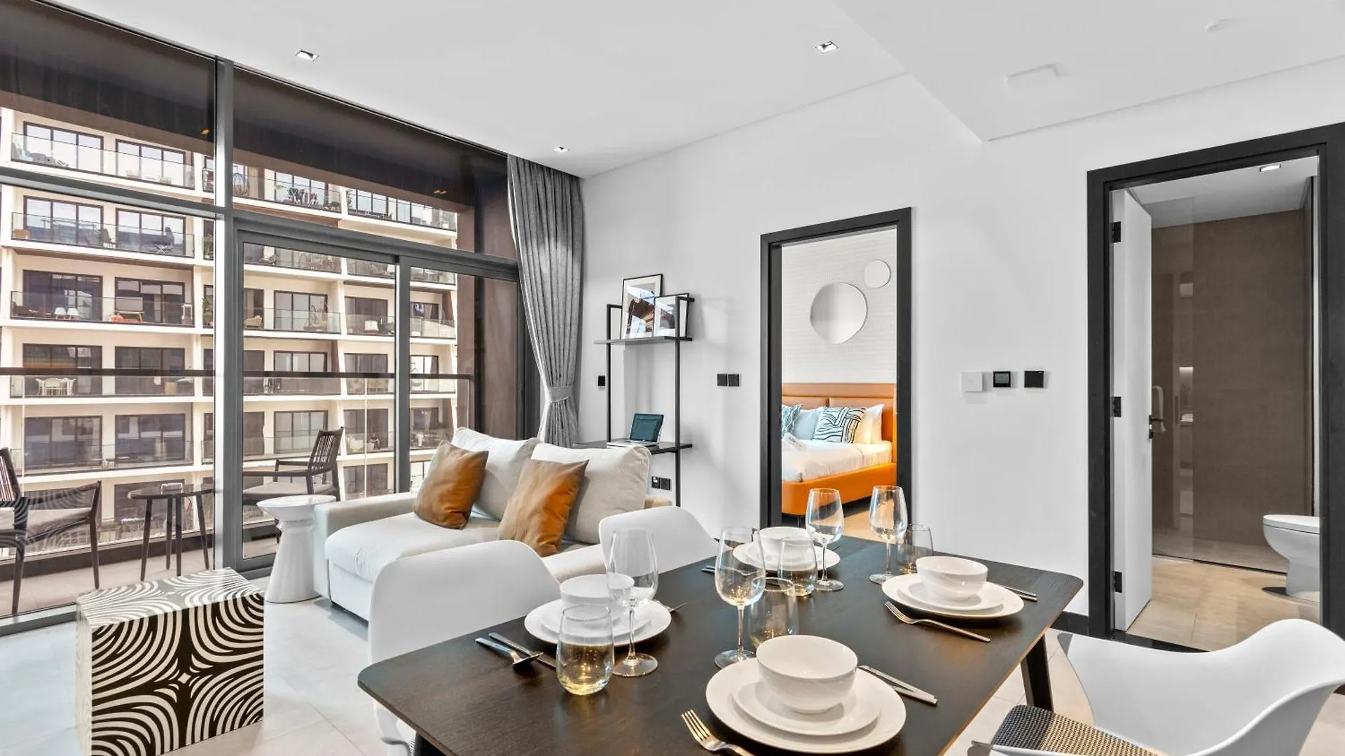 Apartament Luxe Living 1 Bedroom With Canal View Dubaj